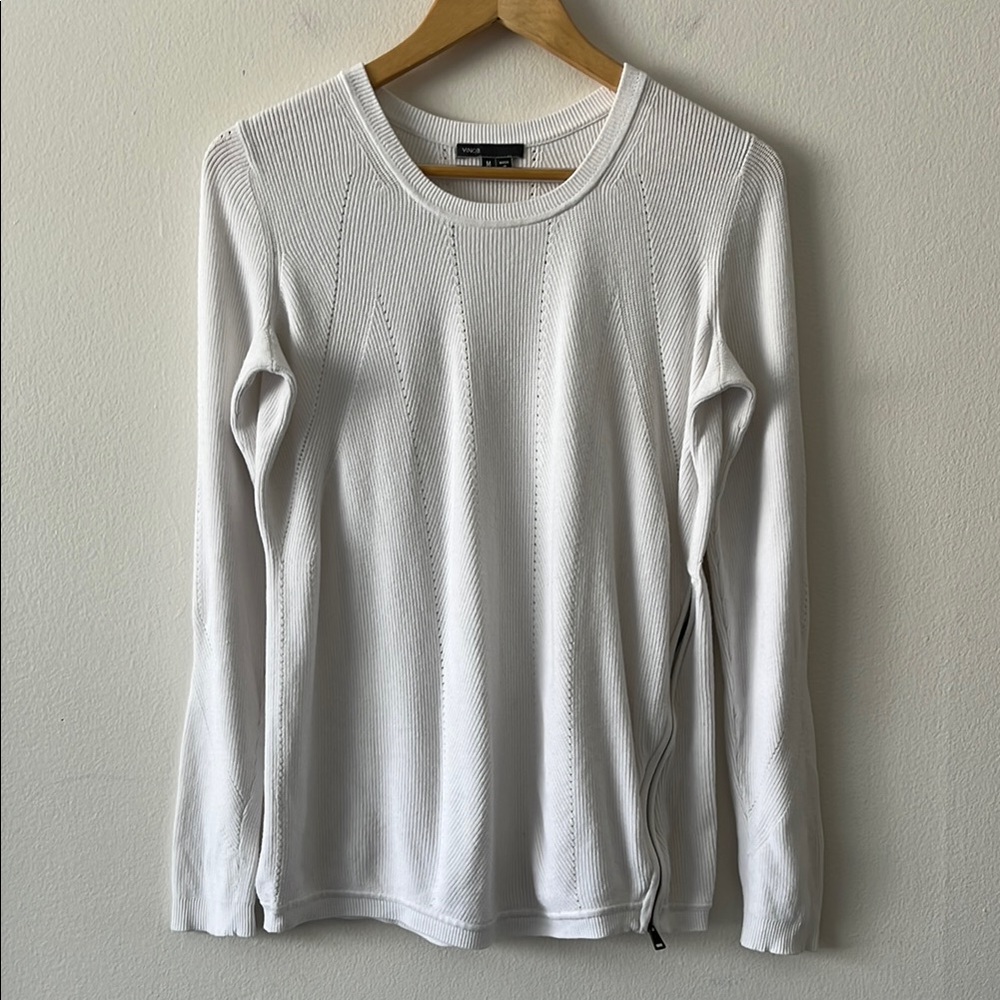 Vince Knit Crew Neck Sweater with Front Zipper Detail in White size medium‎